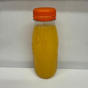 Zumo natural exprimido de naranja